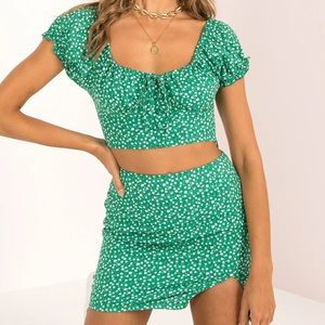Green Sunday Muse two piece set!